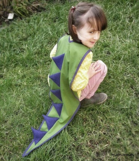 Dinosauro Cape - Cape Dragon