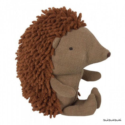 Little Hedgehog with Leaf
