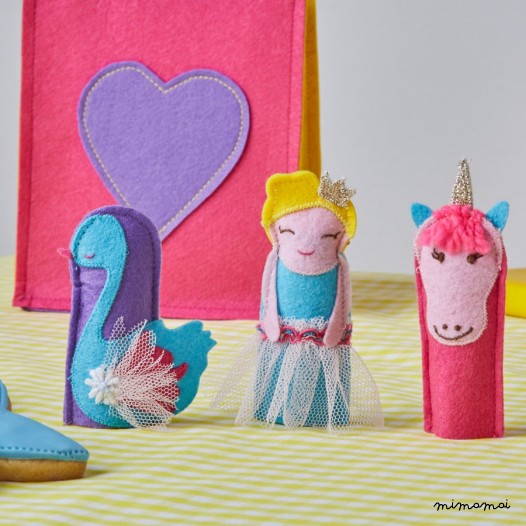 Pre-Filled Heart Design Party Bag