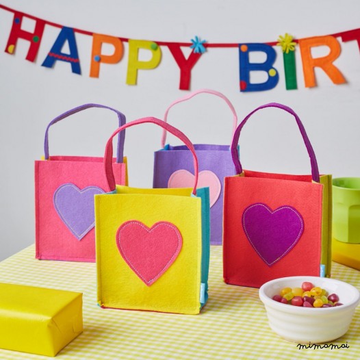 Set of 4 Heart Design Party Bags