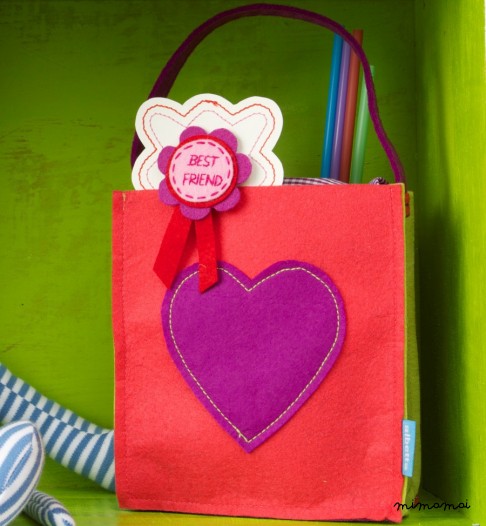 Set of 4 Heart Design Party Bags