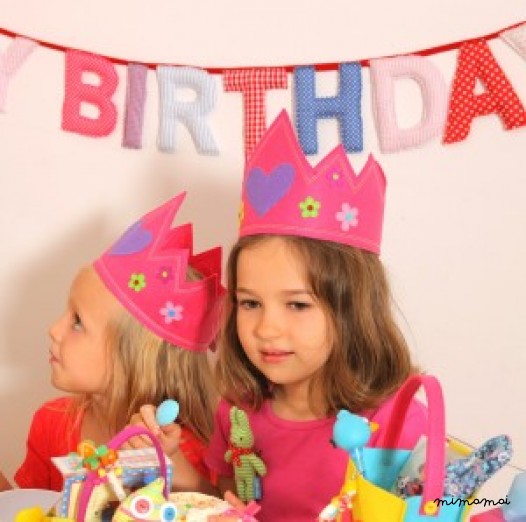 'Happy Birthday' Bunting