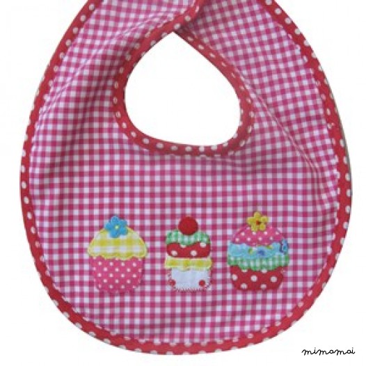 Cupcake Babygrow, bib and booties gift set