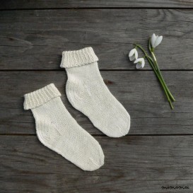Hand knit baby linen socks - baby socks - newborn socks