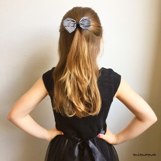 Stripe Bow - Black & White