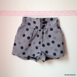 Short girl, Pants, Short polka dots