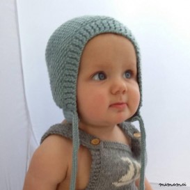 Baby bonnet, baby hat, baby winter hat, newborn babypresent, new baby, pompom hat