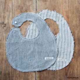 Linen baby bib set of 2