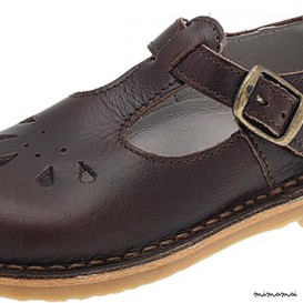 Traditional t-bar shoes chocolate