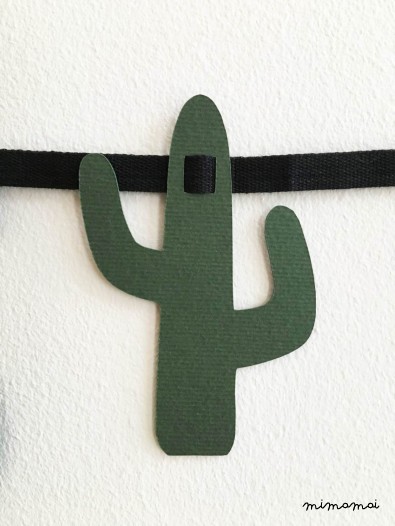 LETTER BANNER: CACTUS CORNER or CACTUS QUEEN