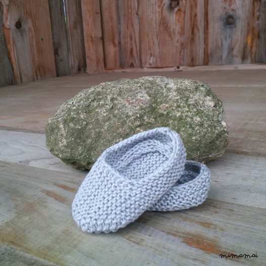 Baby shoes and knitted toy Luigi, handmade knitwear of organic cotton, grey and dark grey