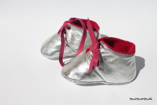 12-18 Months Slippers / Baby Shoes Lamb Leather Glitter silver argent