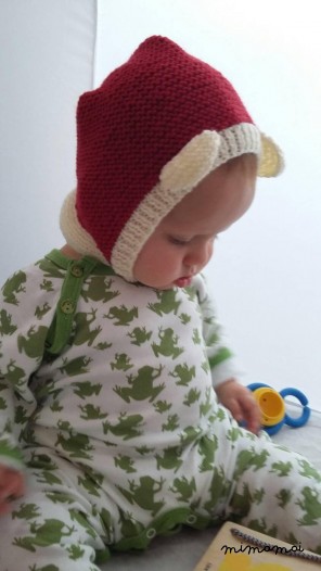 baby bear, baby ears hat in Red and Cream 6-12 months