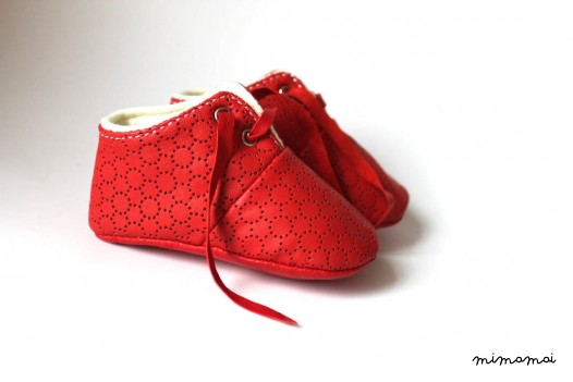 6-12 Months Slippers / Baby Shoes Lamb Leather No&euml;l Christmas RED