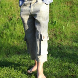 Linen bermudas with cargo pockets