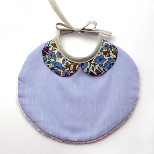 Bavoir-chic-col-Claudine-Liberty-Poppy-bleu-2