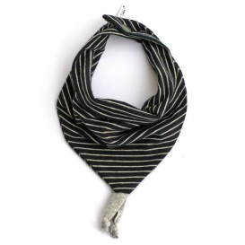 Bavoir-bandanas-marine-raye-pression-1
