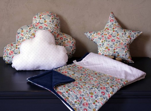 Couverture-bebe-Liberty-Betsy-porcelaine-polaire-marine-toronto-5