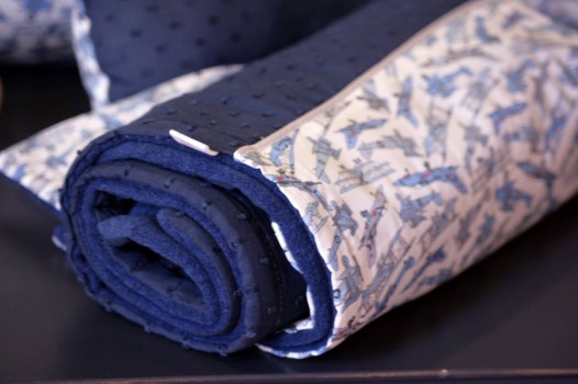 Couverture-bebe-Liberty-TomsJet-Polaire-bleu-toronto-2