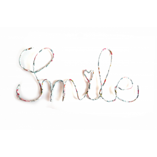 les-jolis-mots-smile-en-liberty-betsy-porcelaine.jpg