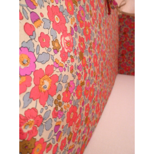 tour-de-lit-liberty-betsy-fluo-the.adasajpg