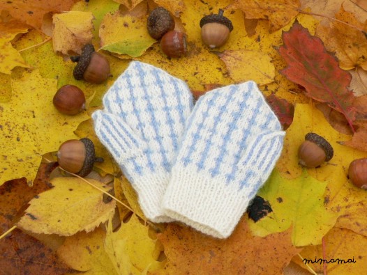 Hand knit wool baby mittens - baby boy gift