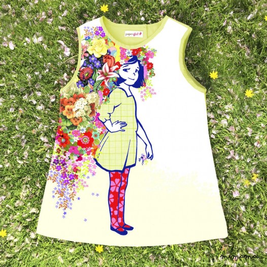 A- Sleeveless Dress Flowers in her hair