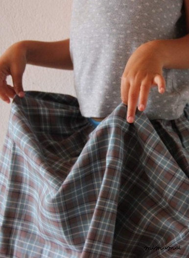 Full check skirt