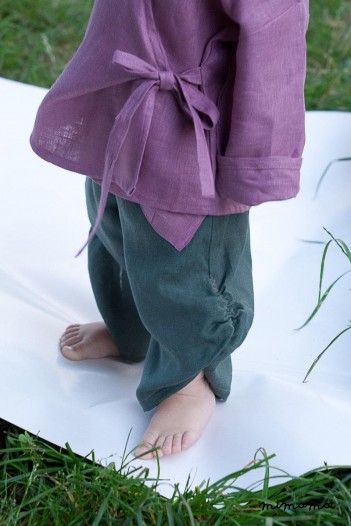 Linen sea green pants with puffed triangle pocket