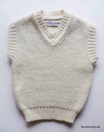 Babies/Children's knitted lambswool V-neck vest/waistcoat/gilet
