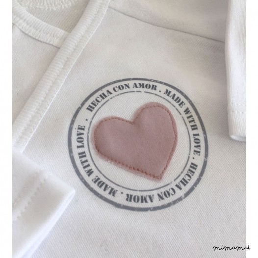 Camiseta cruzada Made With Love
