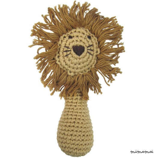 Crochet lion rattle