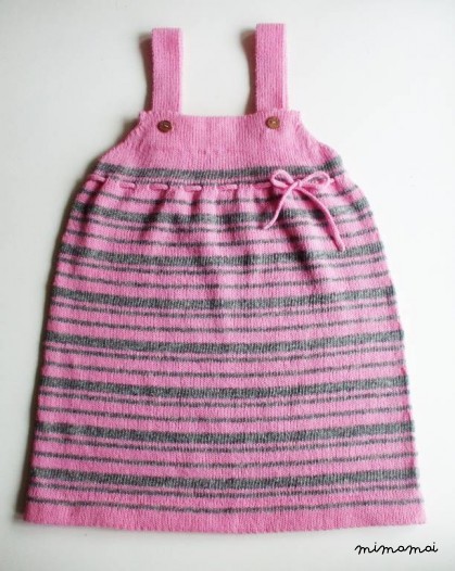 Babygirls/Girls knitted lambswool sleeveless Dress with oak buttons