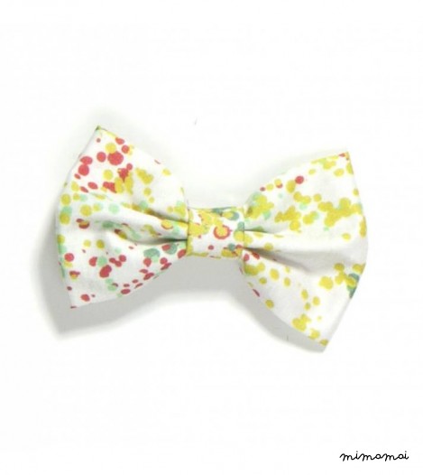 Bow Clip in White Orchard