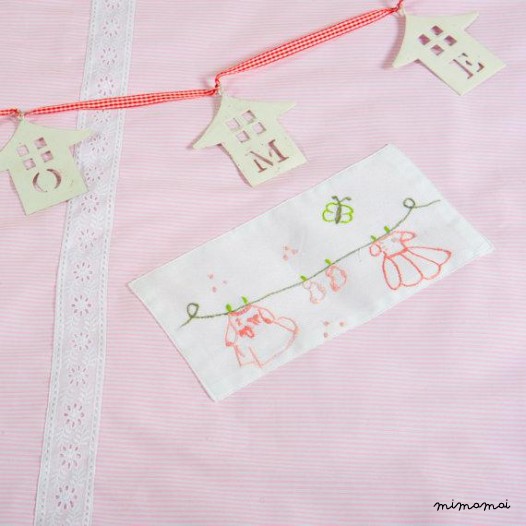 hand embroidered baby girl's blanket &Eta;appy clothes horses light rose and white