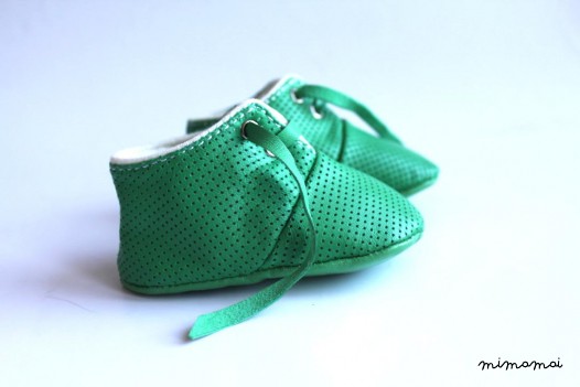 3-6 months Slippers / Baby Shoes Lamb Leather Green dots