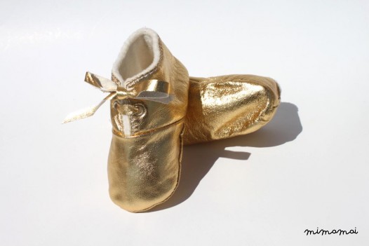 3 - 6 Months Slippers / Baby Shoes Lamb Golden Glitter Dore