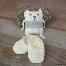 Baby shoes and knitted bear, handmade knitwear of organic cotton, off white and grey