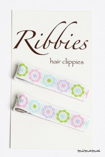 Pair of Eva Circle Hairclips