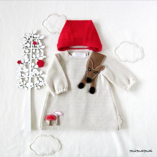 Abito in maglia baby e cappuccio. Little Red Riding Hood. 100% lana.