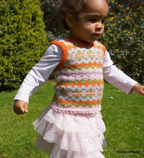 Girl sleeveless jumper