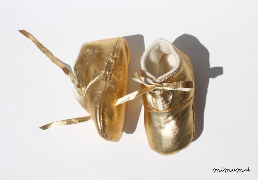 12-18 Months Slippers / Baby Shoes Lamb Leather glitter dore golden gold