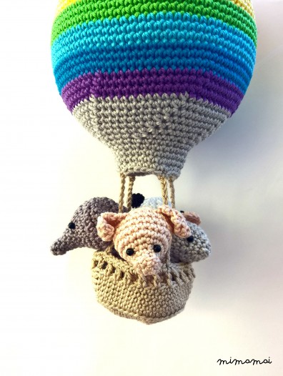 Rainbow nursery hot air balloon decoration, crochet animals in a hot air balloon
