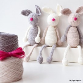 LUXURY BUNNY FAMILY AMIGURUMI CROCHET KIT