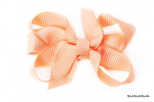 Small Peach Bow