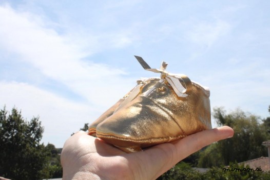 3 - 6 Months Slippers / Baby Shoes Lamb Golden Glitter Dore