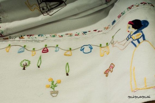 Snow White cradle bedding, baby sheets and pillowcase, hand embroidered