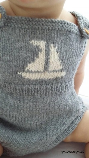 Baby clothing, romper suit, knitted onesie, knitted in Grey with cream sailboat motif