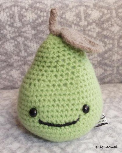 JUICY PEAR AMIGURUMI CROCHET KIT
