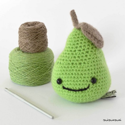 JUICY PEAR AMIGURUMI CROCHET KIT